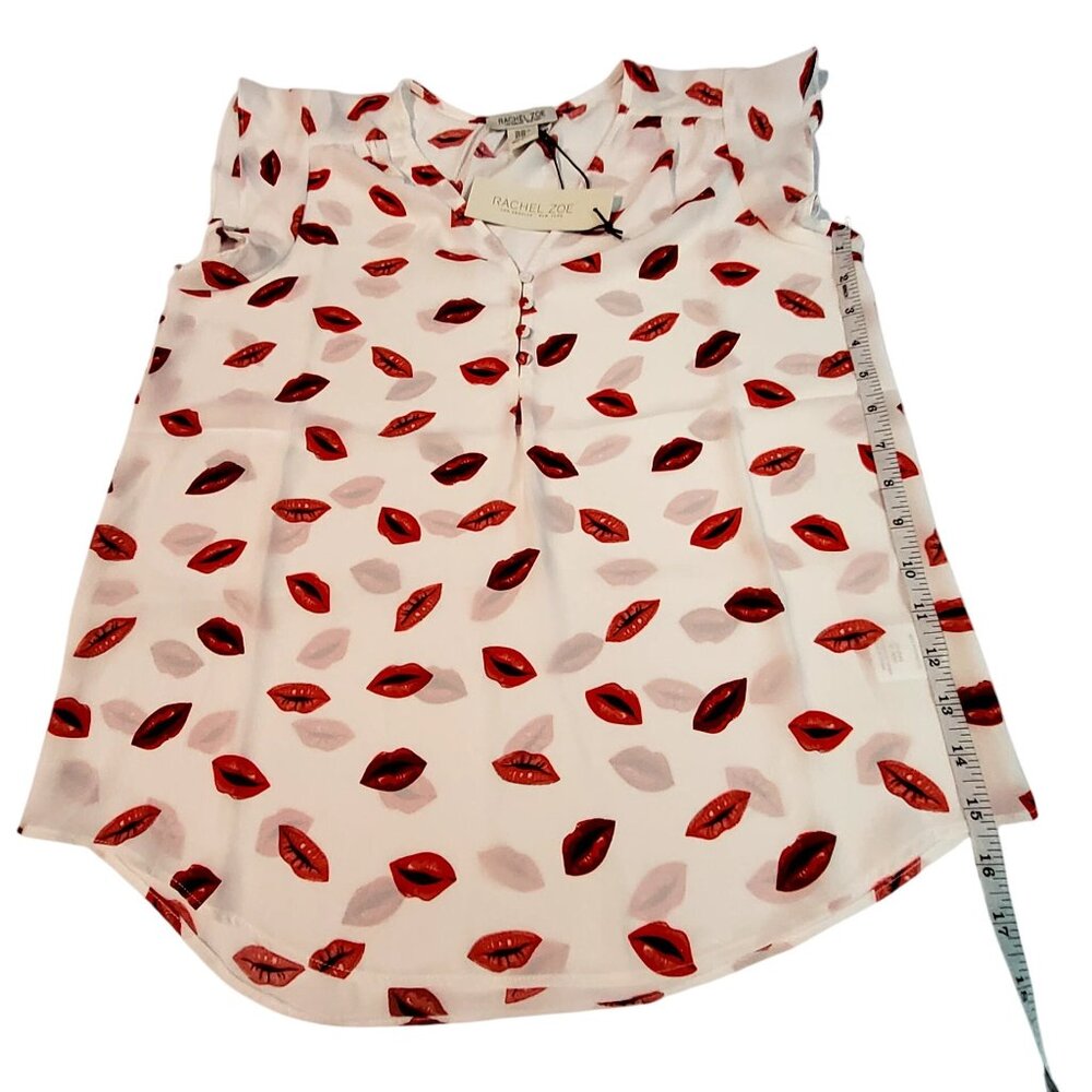 Rachel Zoe Womens XS White Blouse With Red Lips Print Cap Sleeves Button Detail - Picture 3 of 9